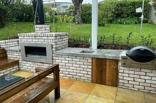 Outdoor Gas Fire place and BBQ
